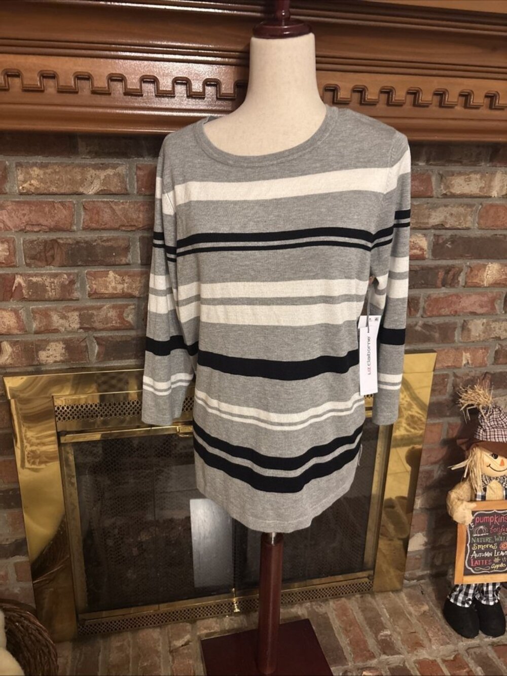 Liz Claiborne Gray & White Thin Fall Sweater Size Large NWT 3/4 Sleeves